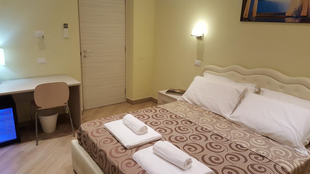 Guest House Le Tre Spezie La Spezia Exterior photo