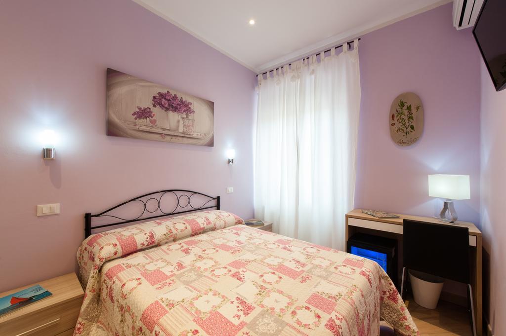 Guest House Le Tre Spezie La Spezia Exterior photo