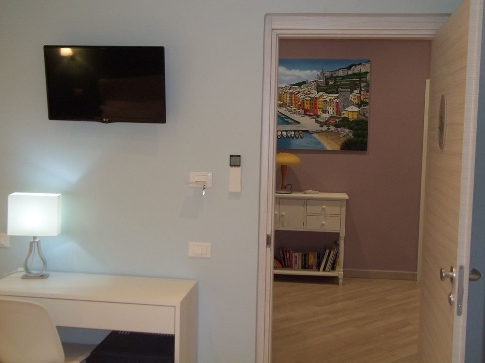Guest House Le Tre Spezie La Spezia Exterior photo