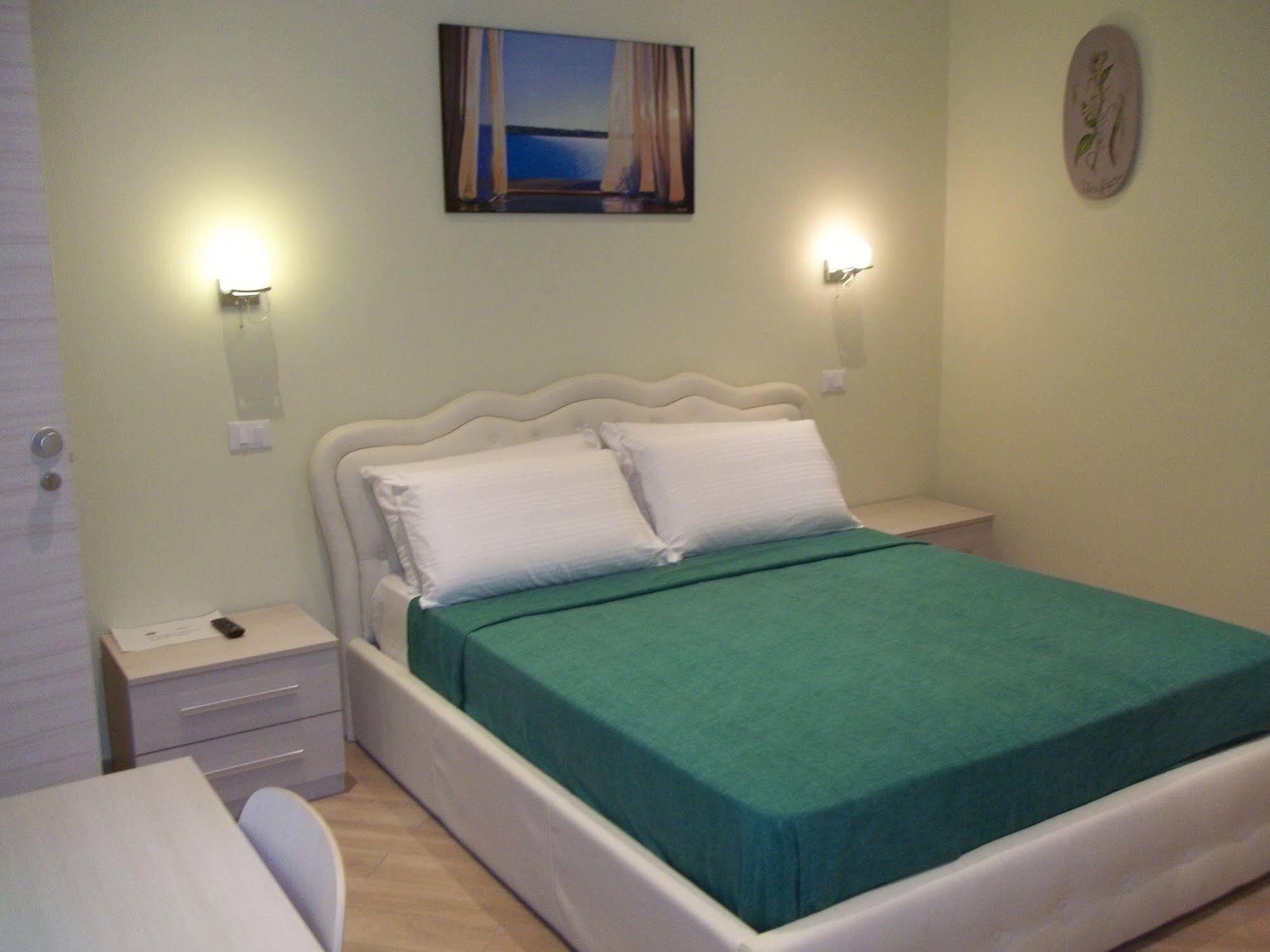 Guest House Le Tre Spezie La Spezia Exterior photo