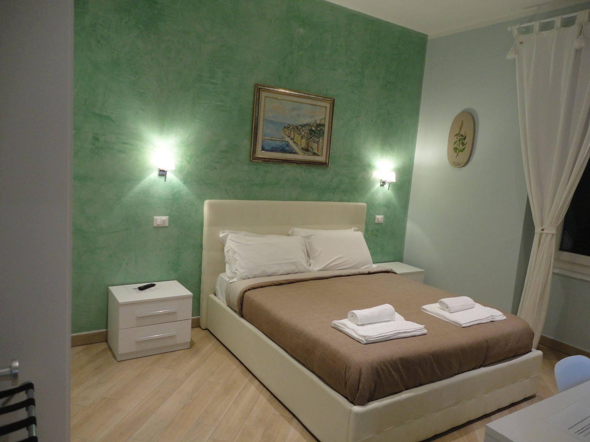 Guest House Le Tre Spezie La Spezia Exterior photo